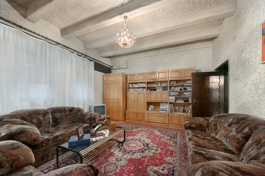 Apartament 4 camere in Stil Mauro-Florentin Zona Capitale