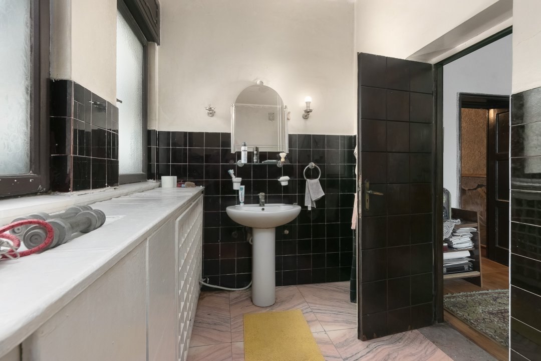 Apartament 4 camere in Stil Mauro-Florentin Zona Capitale