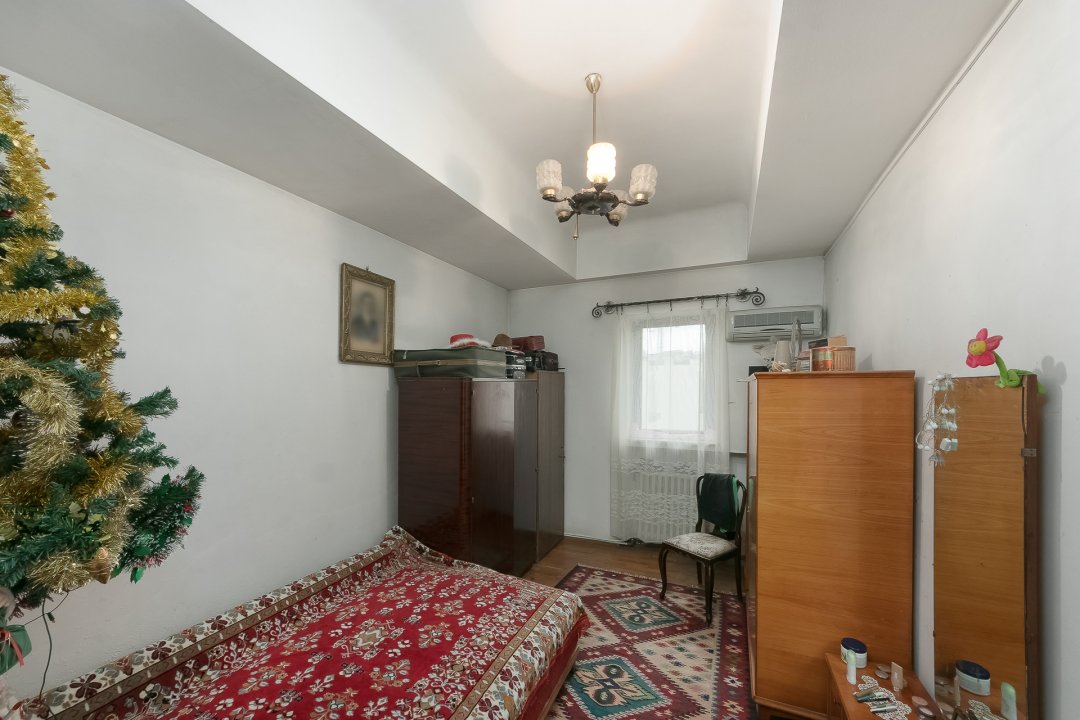 Apartament 4 camere in Stil Mauro-Florentin Zona Capitale
