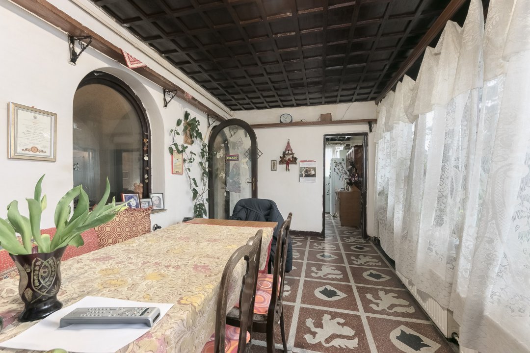 Apartament 4 camere in Stil Mauro-Florentin Zona Capitale