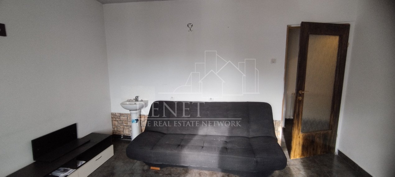 Apartament 2 camere nemobilat Parter Calea Vitan