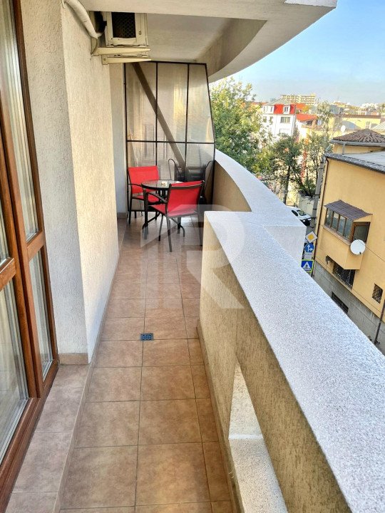 APARTAMENT 2 CAMERE IN INIMA CARTIERULUI EVREIESC ZONA POPA NAN 