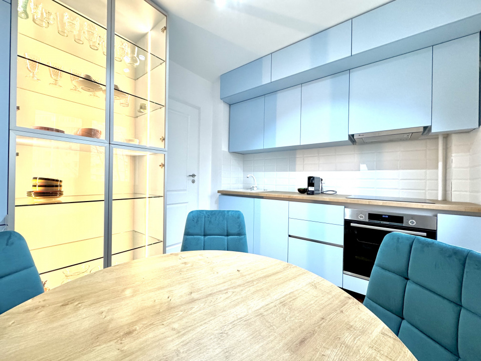 Apartament 2 camere nou revonat-Mega Mall